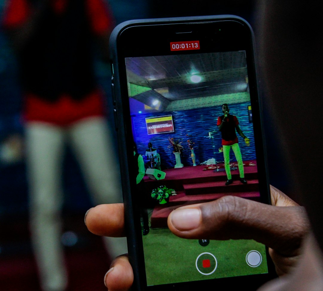 smartphone football app